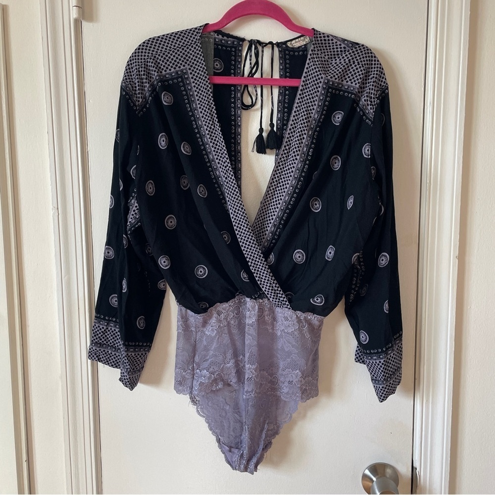 Free People Intimately Surplice Open Back bodysuit on board long sleeves lace M - Picture 3 of 13